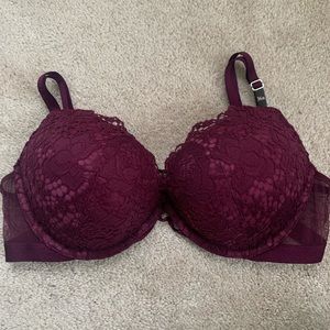 Victoria’s Secret Bombshell Bra Size 36B NWT